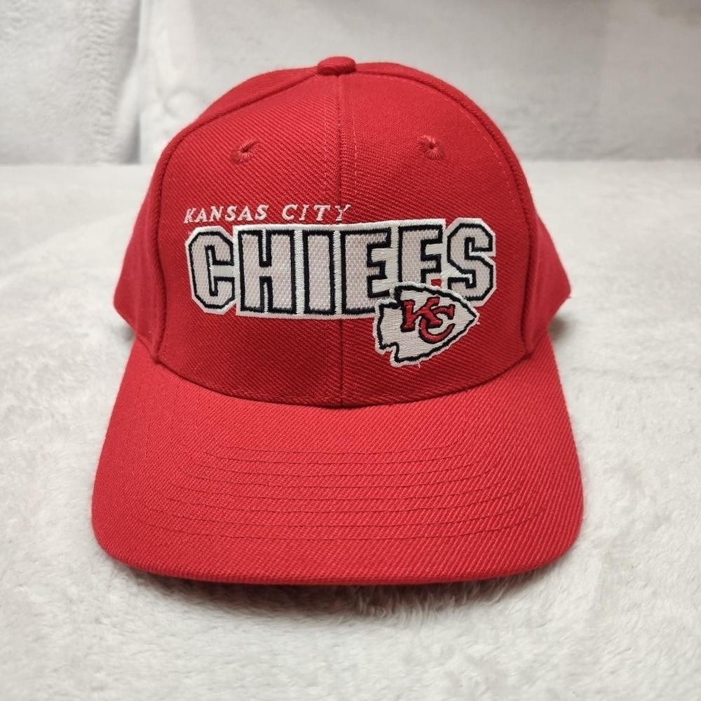Vintage Kansas City Chiefs Sports Specialties Hat‎ Cap Snap Back Mens Red NFL